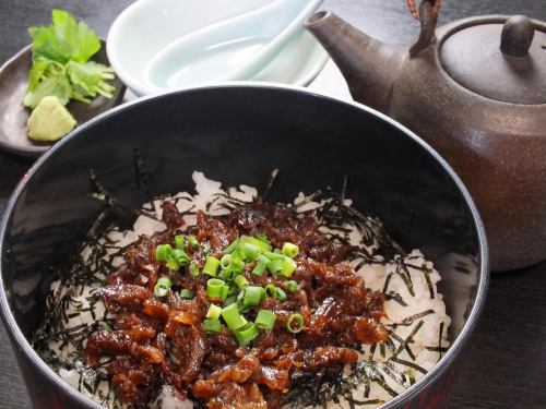 牛しぐれ煮ひつまぶし